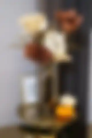HOMİLA 30 Cm Bronz Aynalı Vazo ile Modern Ev Dekorasyonu