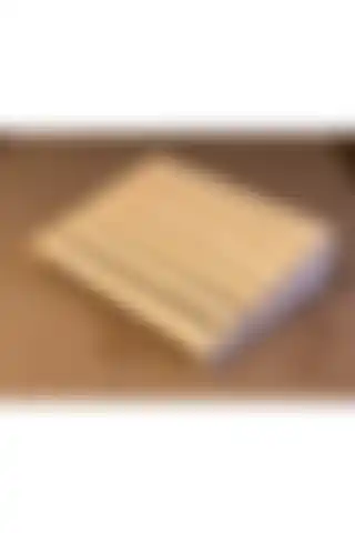 Modern Ahşap Masa Altı Ayaklık: Ergonomik Destek ve Şıklık Bir Arada
