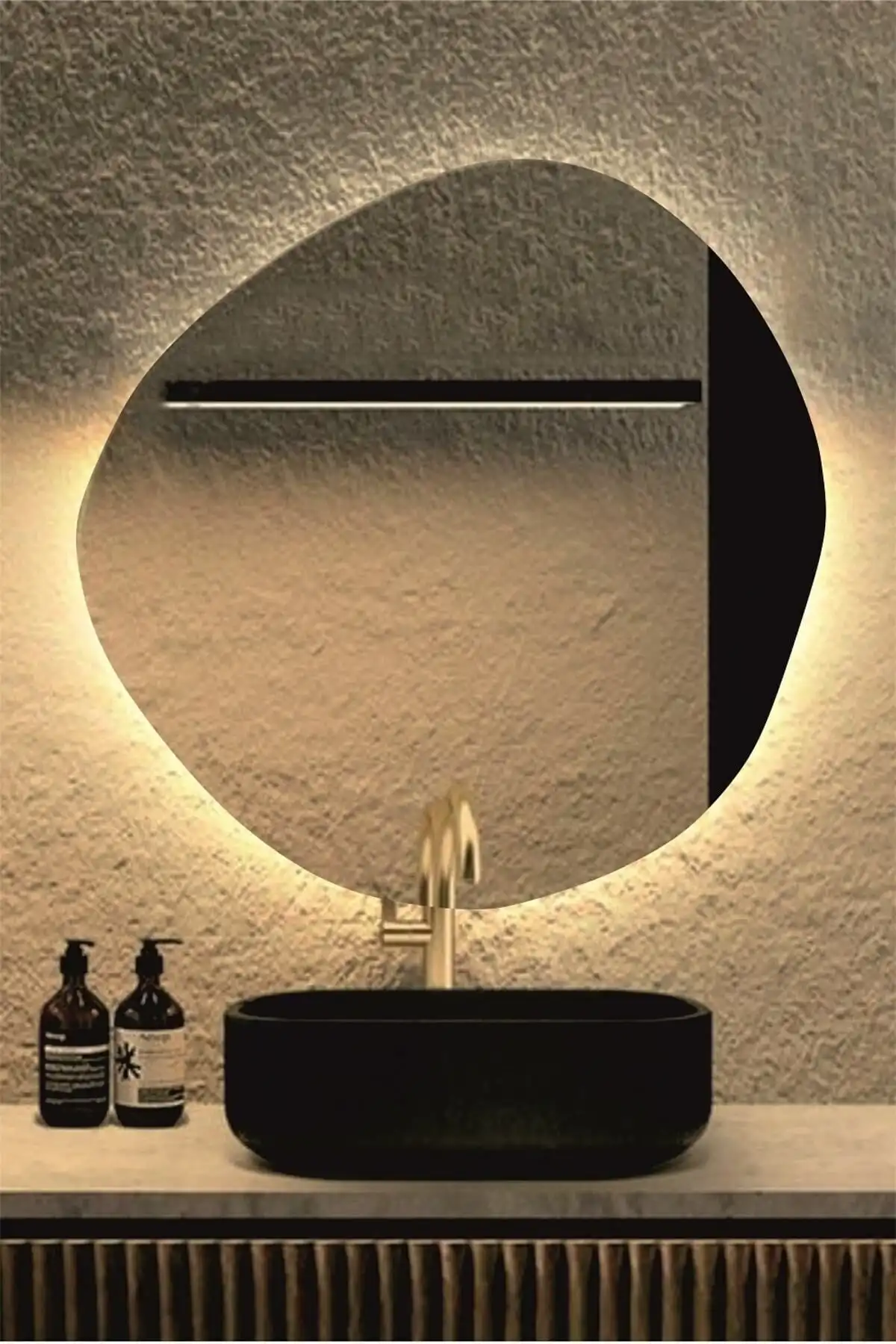 KaraçamDekor Led Işıklı Asimetrik Banyo ve Konsol Aynası ile Modern Dekorasyon