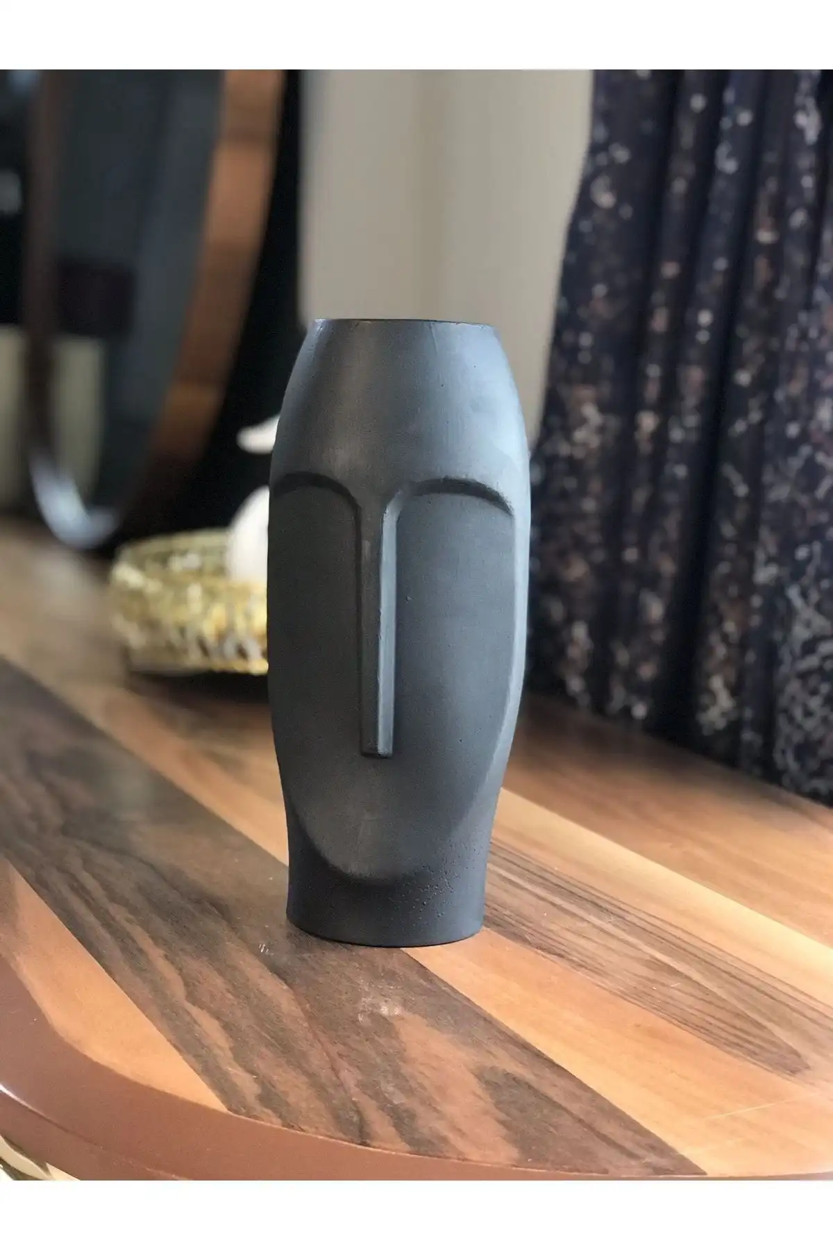 EDDA DSG Stoneface Siyah Vazo İncelemesi: Şık ve Fonksiyonel Alternatif
