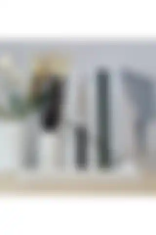 Minima Art Studio Dekoratif Set Tütsü Standı ve Kalp Saklama Vazosu ile Modern Dokunuş