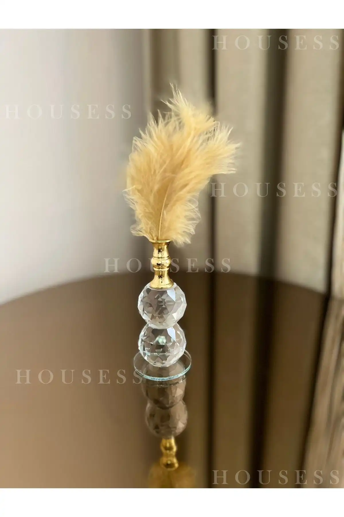 Housess Gold Tüylü Dekoratif Biblo: Modern ve Şık Bir Seçenek