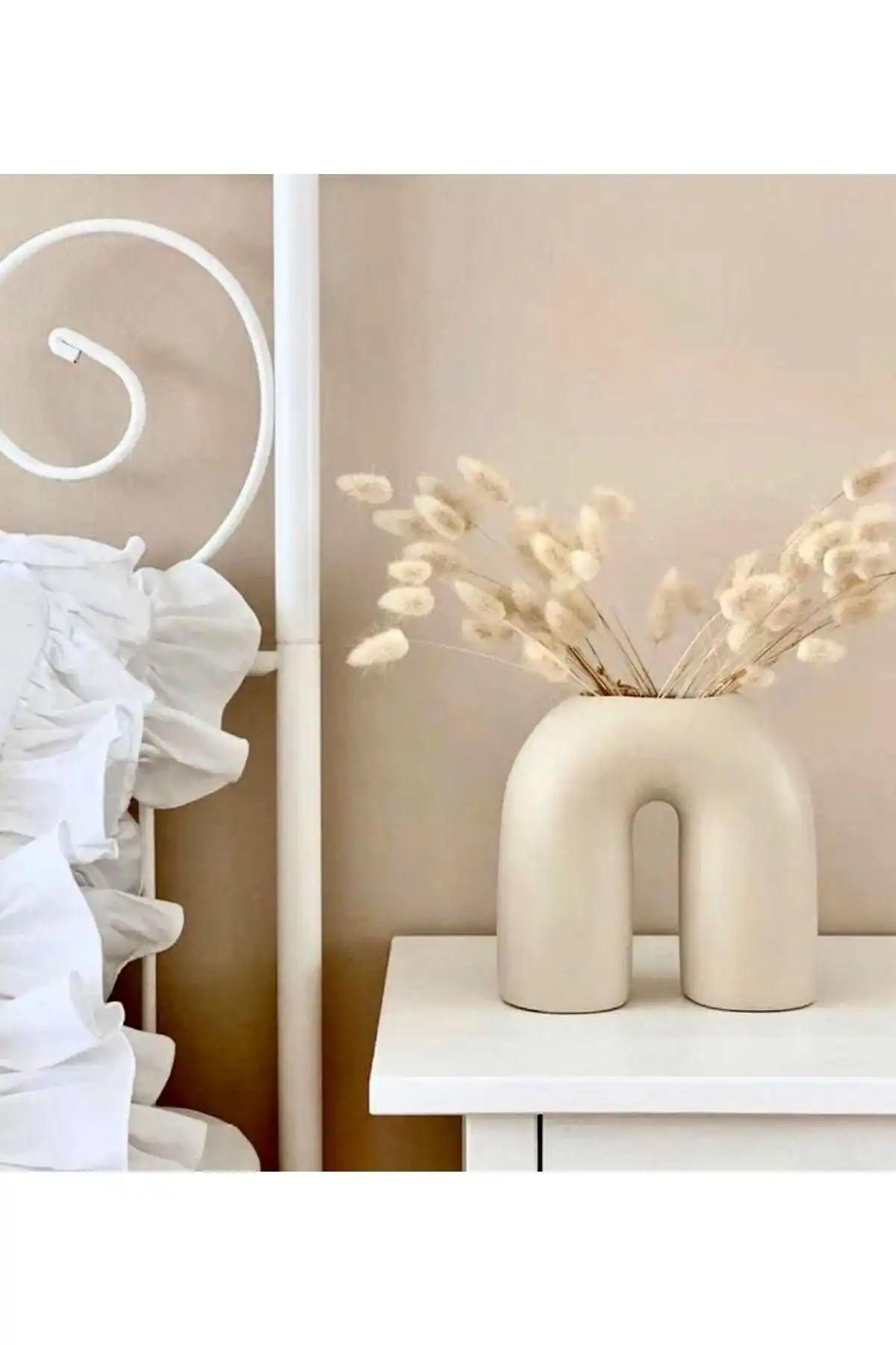 Thiramis Homeconcept Bej Chubby Vase İncelemesi: Modern ve Şık Dekorasyon