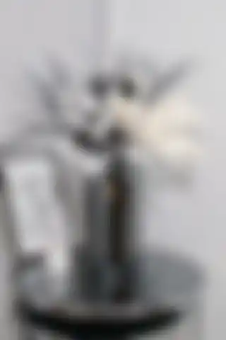 HOMİLA 30 Cm Füme Aynalı Vazo ile Modern ve Şık Dekorasyon Seçenekleri