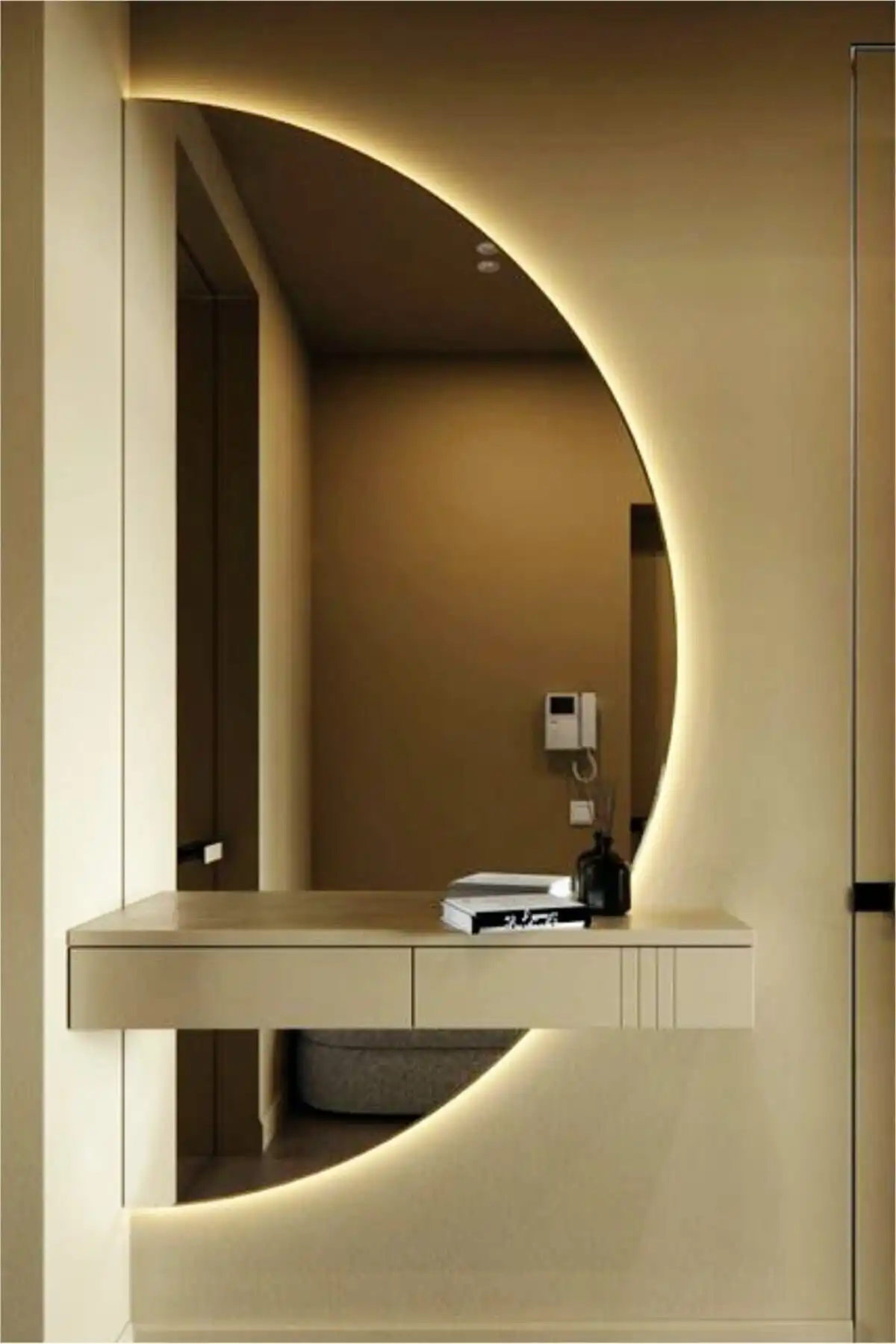 KaraçamDekor Led Işıklı Yarım Daire Ayna ile Modern Mekan Tasarımı