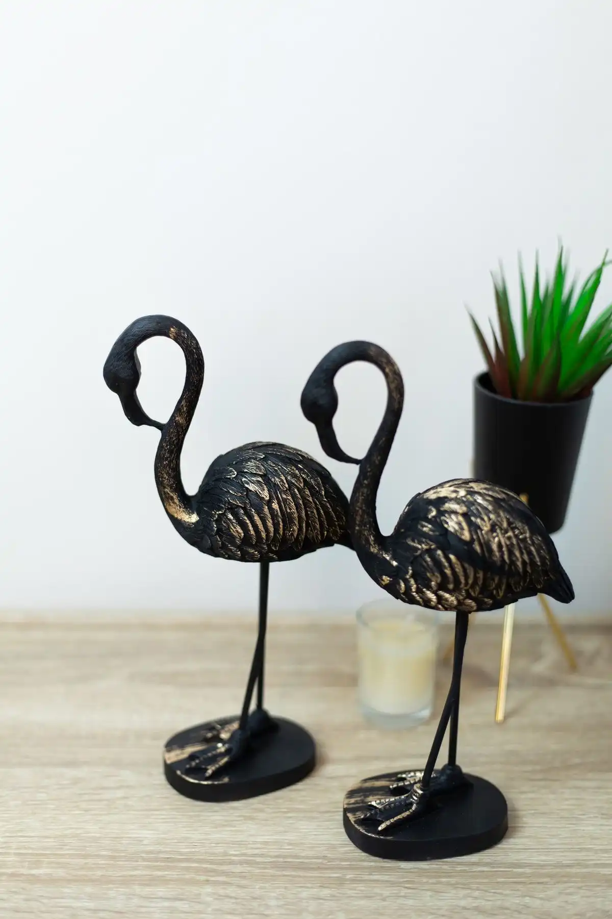 Gloriys Home & Decor Polyester 2'li Siyah Flamingo Dekoratif Biblo Seti Hakkında
