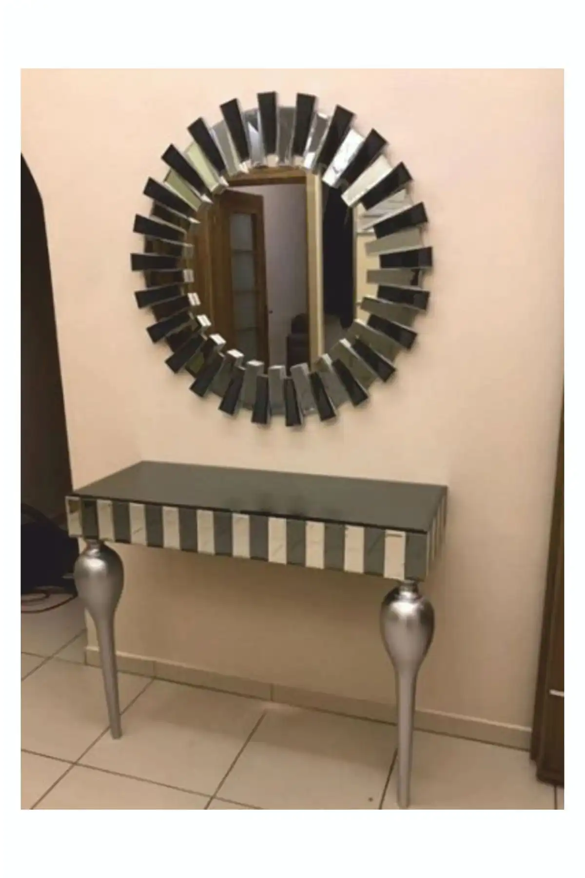 Dedeler Dekor Meridyen Ayna: Modern ve Kullanışlı 80x80 cm Dekoratif Çözüm