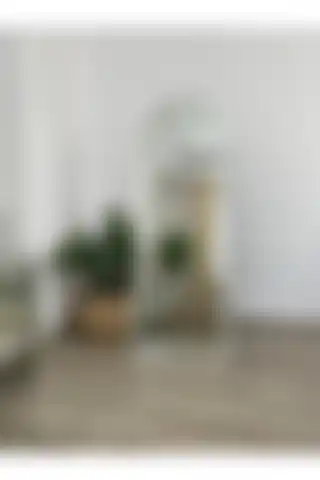 EFFE YAPI DEKOR Beyaz Metal Çerçeveli Oval Ayaklı Boy Aynası ile Şıklığı Keşfedin