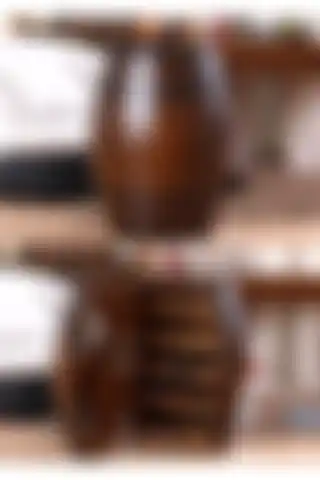 Masif ArtFıçı Kapaklı Mini Bar: Estetik ve Fonksiyonel Bir Dekorasyon Parçası