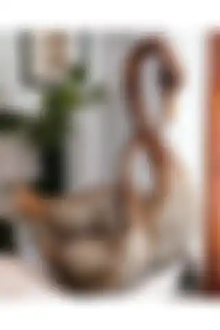 Işlemeli Simli Parlayan 2'li Kuğu Biblo Heykel ile Ev Dekorasyonunuza Şıklık Katın